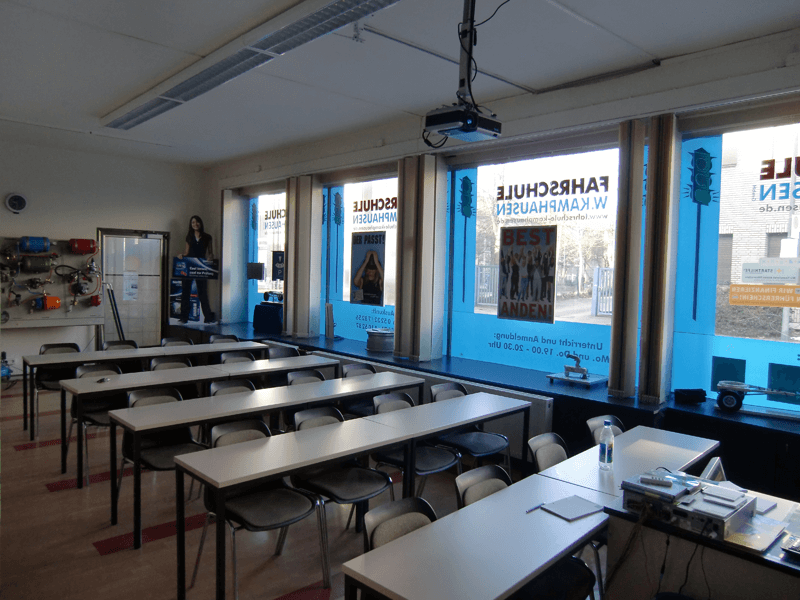Fahrschul-Filiale in Lage